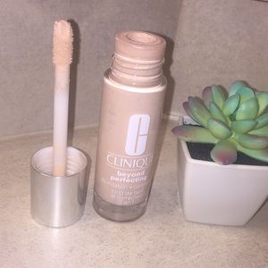 Clinique Beyond Perfecting Foundation + Concealer